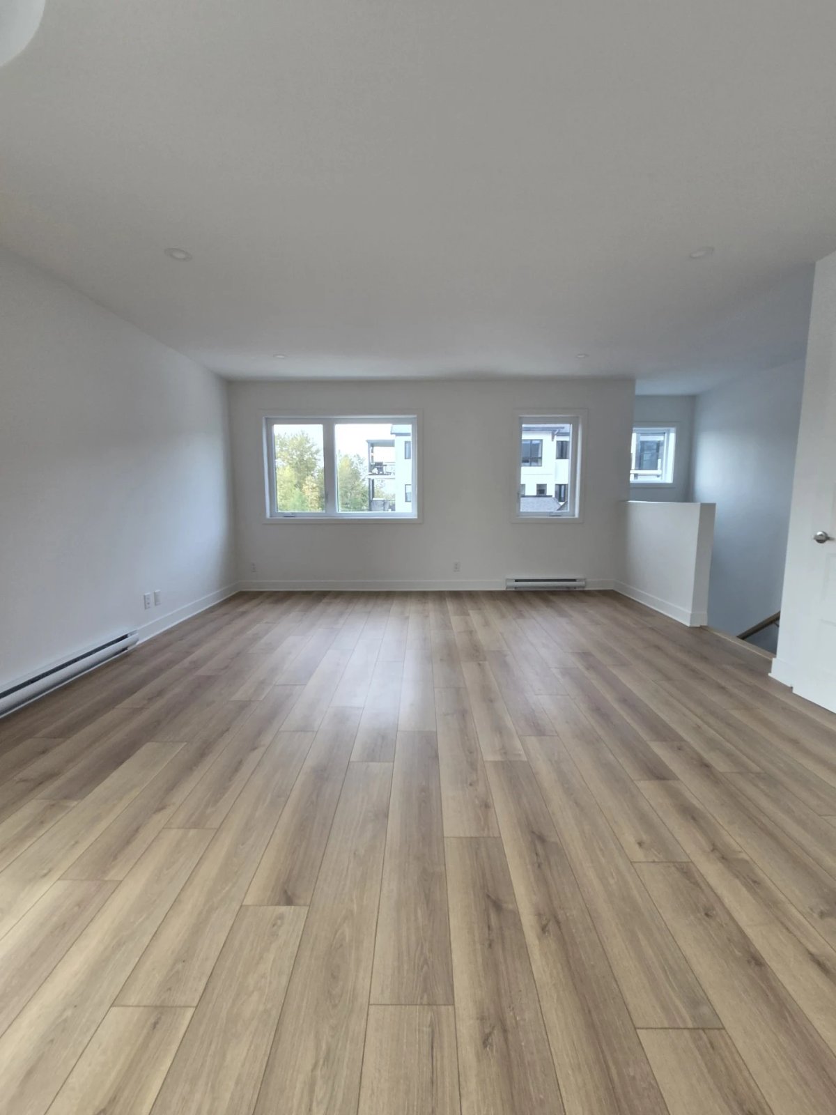 4½ neuf à Windsor - 2 mois offerts et remise en argent — photo 1